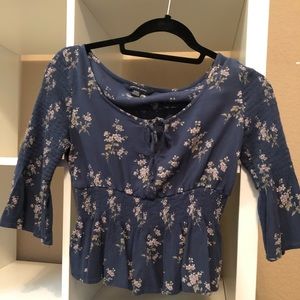American Eagle top